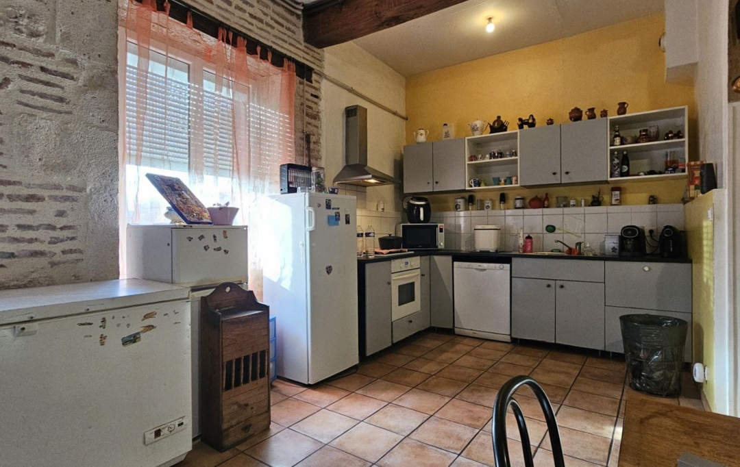 L`AUTRE AGENCE : Immeuble | LAFITTE-SUR-LOT (47320) | 381 m2 | 129 000 € 